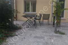 Beola-Valle-Bodenplatten-Tessiner-Pergola