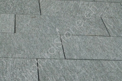 Onsernone_Bodenplatten_geflammt