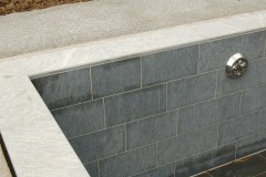 Schwimmbad-Abdeckplatten-und-Bodenplatten-Maggiagneis