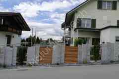 Sichtschutz-Palisaden-Kastanienholz-Vorne