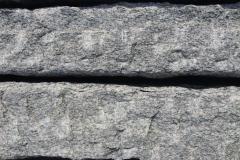 Pergola Kante handgespitzt