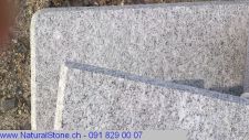 05_Granittisch_Moderno_Detail_GesaegtWZ-800px