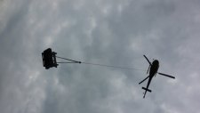Mit-Hubschrauber-auf-Alp-fliegen