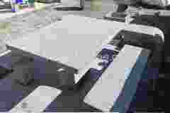 Gneis-Gartentisch-quadratisch