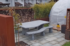 Granittisch Donna Tessiner Gneis hell iragna lodrino geschwungen