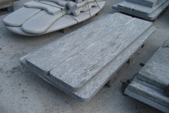 Granittisch-Semi-Classico-Tisch-Bankplatten-geflammt-gespitzt