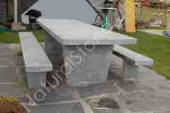 Moderno-Gartentisch-Einbetoniert-