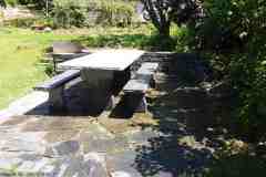 Semi-Classico-scuro-Granittisch-zum-einbetonieren-Maggia-Gneis