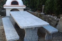 Tisch-Bernardino-gespalten