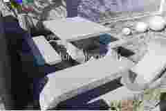 Tisch-aus-Gneis-fuer-Garten-quadratisch