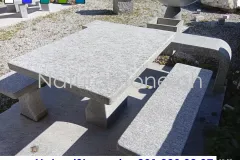 04-Gneis-Gartentisch-quadratisch