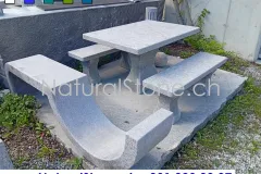 1_08_GneisTisch-fuer-Garten-quadratisch