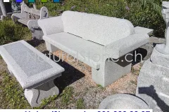 1_25_Granit-Sofa-rund-aus-Gneis-rund