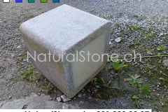 1_Gartenlampe-von-NaturalStone-Hofmann-fuer-den-Garten