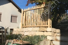 Staketenzaun-mit-Stabilisator